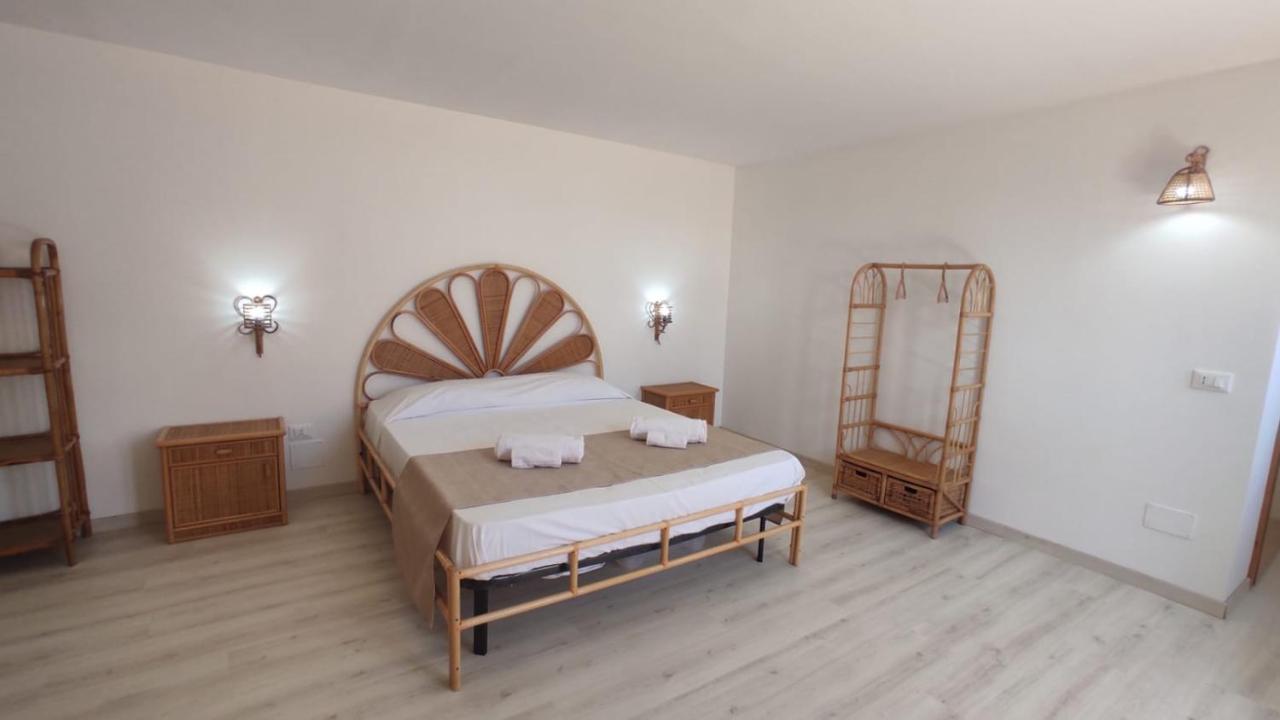 Greek Temple Apartment *