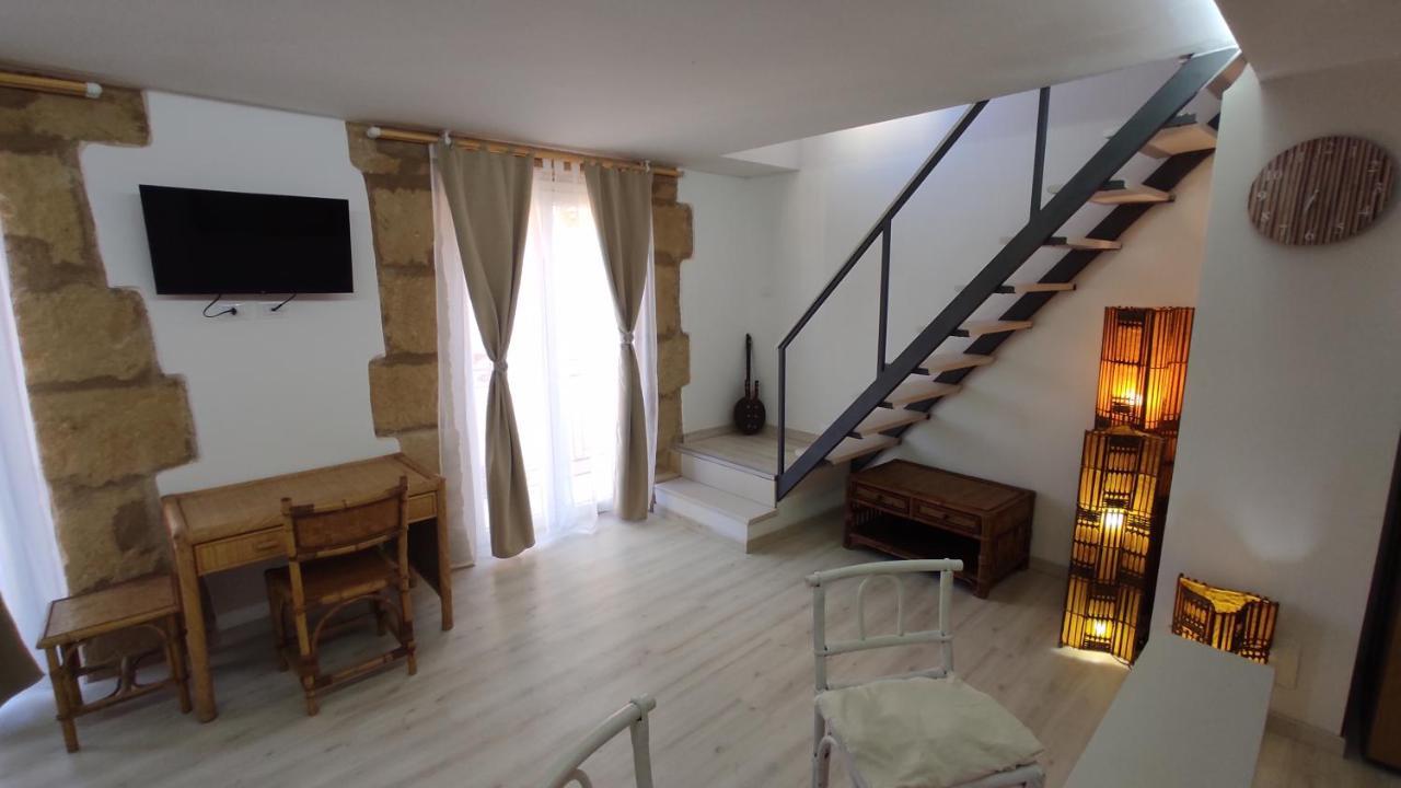 Greek Temple Appartement *